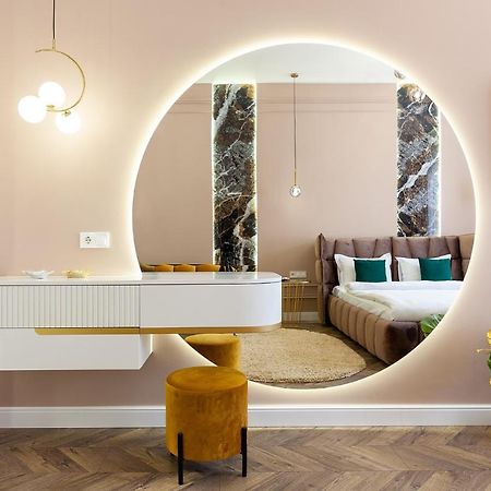 Leogrand Apartments On Tamanska 6 Lviv Buitenkant foto