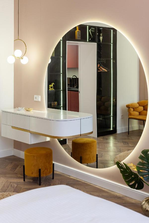 Leogrand Apartments On Tamanska 6 Lviv Buitenkant foto