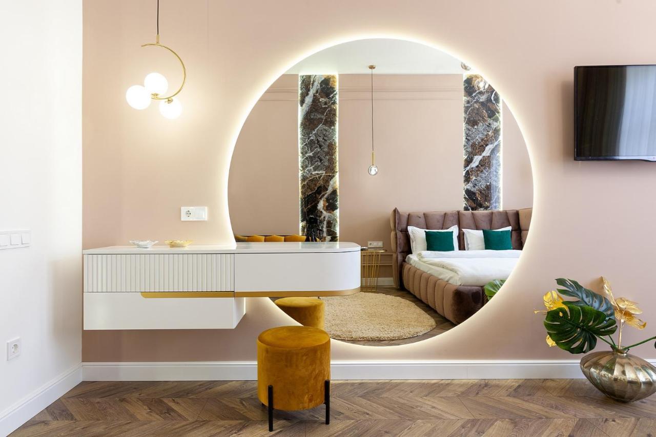 Leogrand Apartments On Tamanska 6 Lviv Buitenkant foto