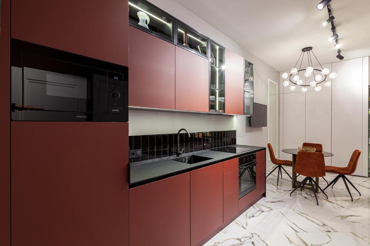 Leogrand Apartments On Tamanska 6 Lviv Buitenkant foto